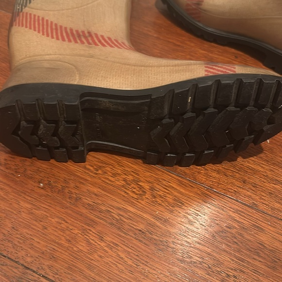 Burberry booted for rain ,seize 38 made - Picture 3 of 4